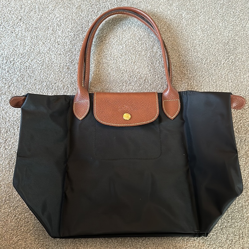 New long champ bag in black never worn no tags